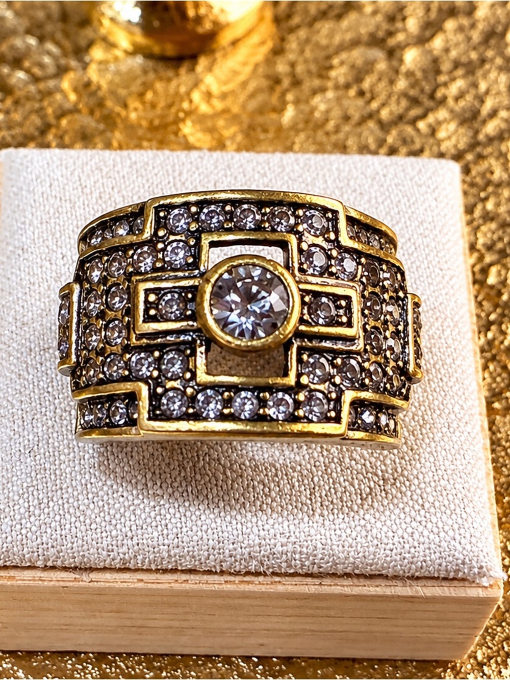 Heidi Daus Geometric Grid Wide Swarovski Crystal Pavé Band *Size 6